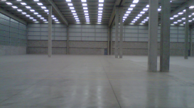 Las ventajas de contar con servicios de valor añadido como empaque y etiquetado en tu bodega industrial