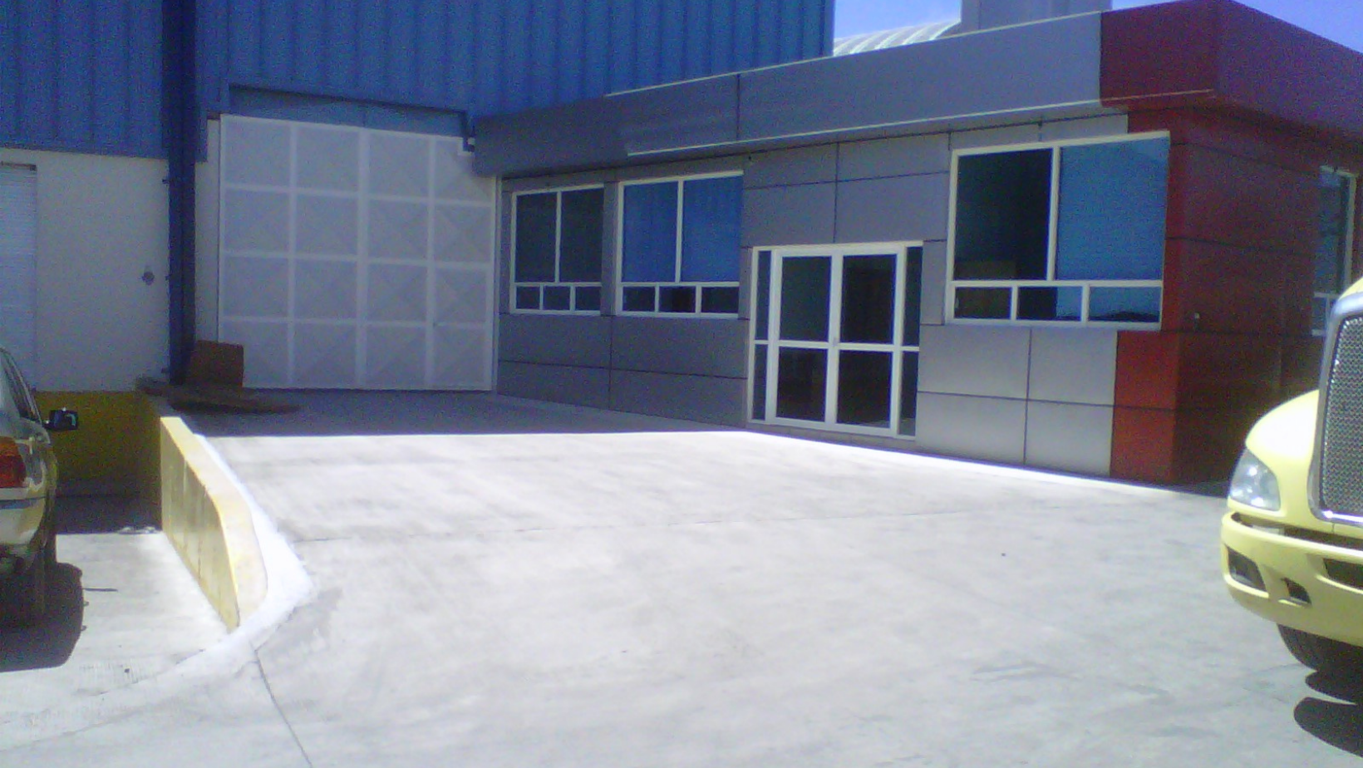 Cómo la tecnología puede mejorar la gestión de tu bodega industrial