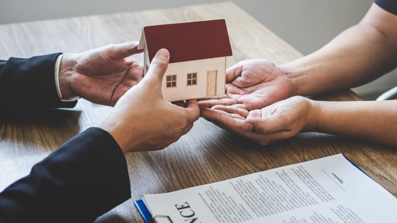 C�mo un Agente Inmobiliario Puede Ayudarte a Presentar tu Propiedad de Forma Atractiva a los Compradores