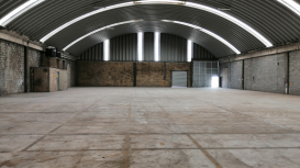 Por qué una bodega industrial puede ser la solución a tus problemas de almacenamiento